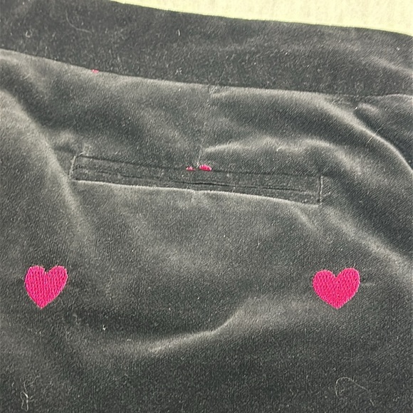 LILLY PULITZER Black Embroidered Hearts Stretch Velveteen Pants Women’s Size 6 - Picture 12 of 14